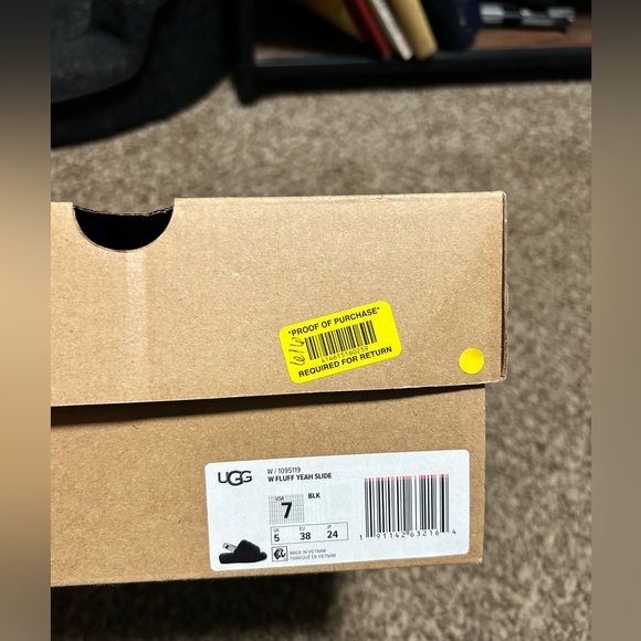 Ugg fluff yeah slides - Picture 7 of 7